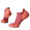 W Run Targeted Cushion Low Ankle Socks